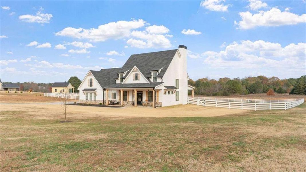 Exterior details and patio area of a home in , Taylorsville (Image 4).