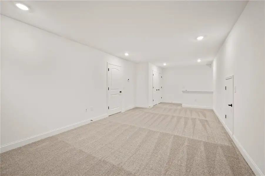 Spacious, unfurnished interior of a new home in Harmony Walk, Cartersville (Image 14).