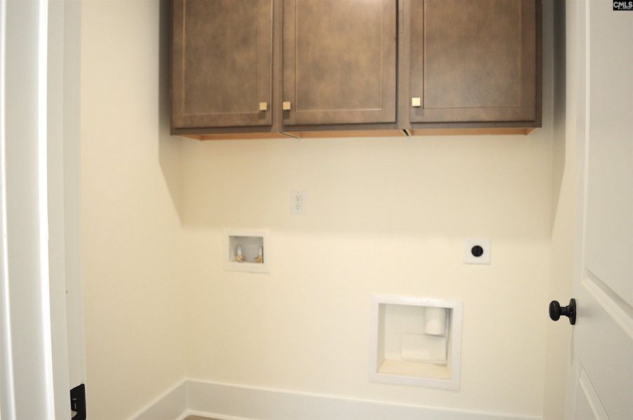 Spacious, unfurnished interior of a new home in Bickley Station, Irmo (Image 14).