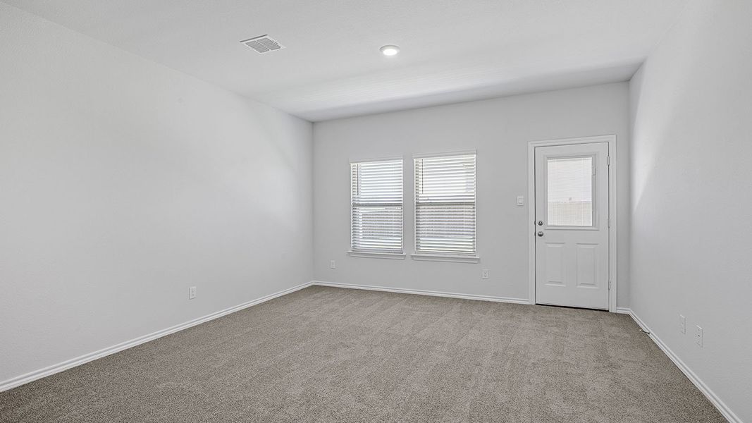 Spacious, unfurnished interior of a new home in Springhill South, Boyd (Image 16).