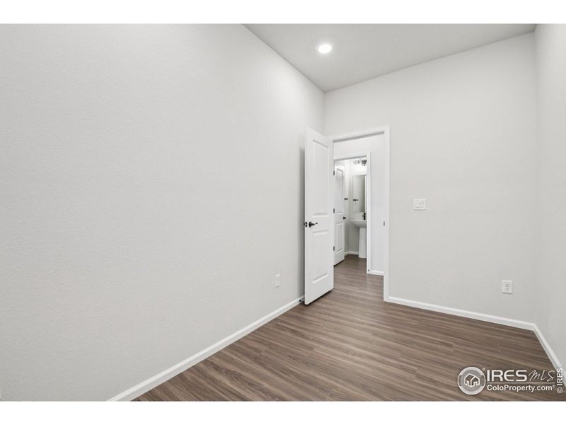 Spacious, unfurnished interior of a new home in The Villas Collection at Sterling Ranch, Littleton (Image 13).