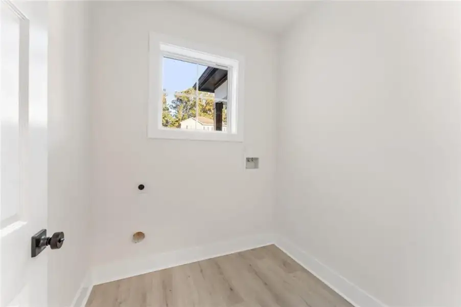 Spacious, unfurnished interior of a new home in , Douglasville (Image 19).