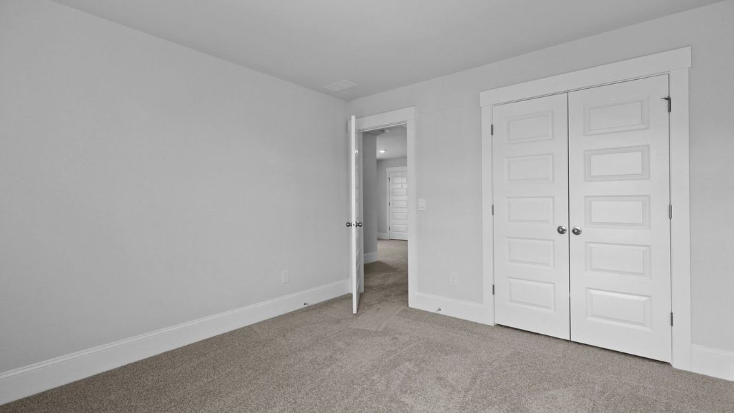 Spacious, unfurnished interior of a new home in Rivers Reach, Yemassee (Image 20).