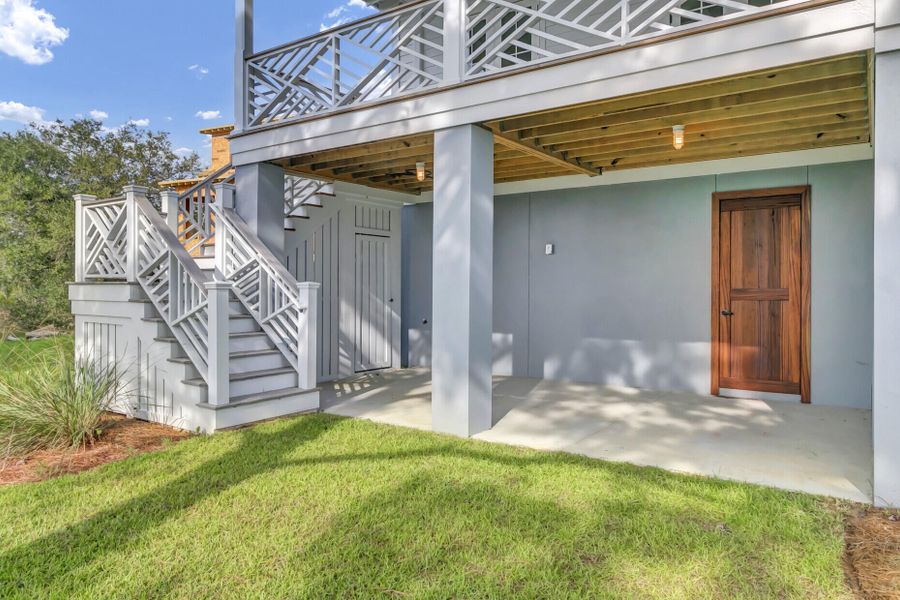 Exterior details and patio area of a home in , Johns Island (Image 4).