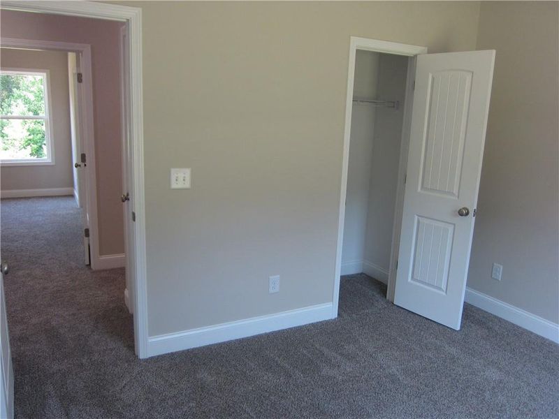 Spacious, unfurnished interior of a new home in , Dallas (Image 16).