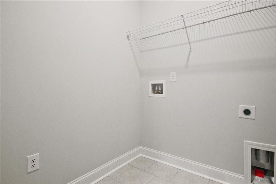 Spacious, unfurnished interior of a new home in Cooper's Walk, Loganville (Image 20).