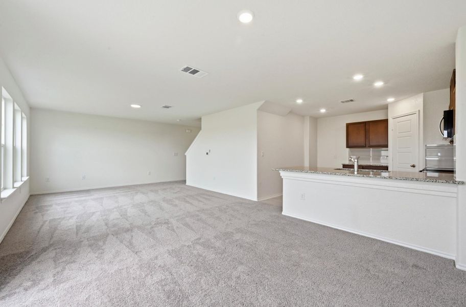 Spacious, unfurnished interior of a new home in Stoney Chase, Del Valle (Image 21). Spacious, unfurnished interior of a new home in Stoney Chase, Del Valle (Image 21).
