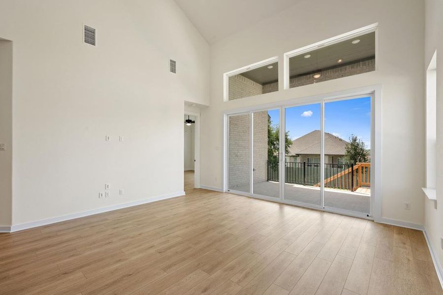 Spacious, unfurnished interior of a new home in Wolf Ranch, Georgetown (Image 17). Spacious, unfurnished interior of a new home in Wolf Ranch, Georgetown (Image 17).
