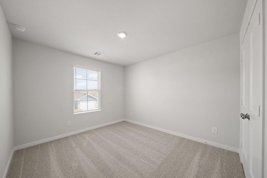 Spacious, unfurnished interior of a new home in Willow Trace 45' at Willow Trace, Spring (Image 27).