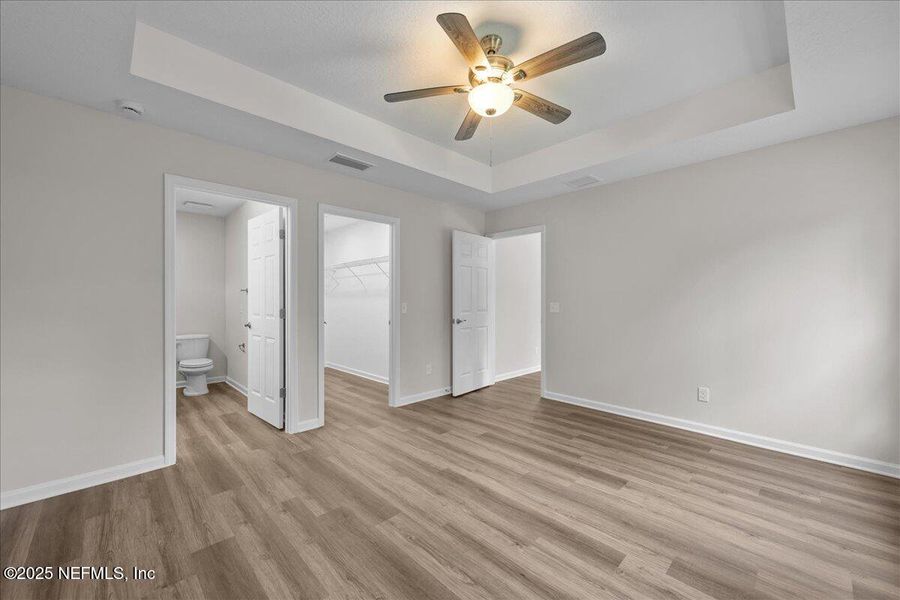 Spacious, unfurnished interior of a new home in , Palatka (Image 18).