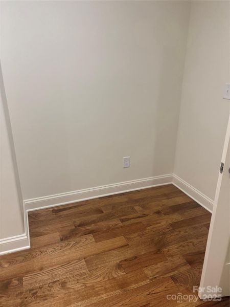 Desk bump out area in BR 4 Desk bump out area in BR 4