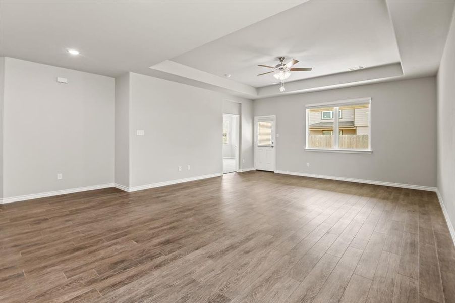 Spacious, unfurnished interior of a new home in Deer Creek, Fort Worth (Image 30). Spacious, unfurnished interior of a new home in Deer Creek, Fort Worth (Image 30).
