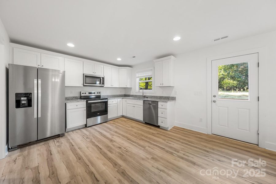 Image 23 of a home in .