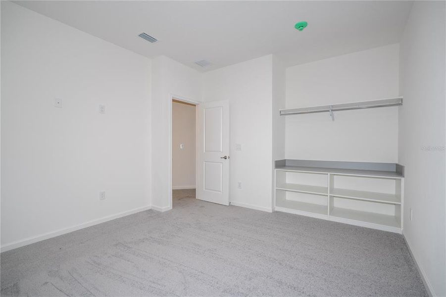 Spacious, unfurnished interior of a new home in , Orlando (Image 82).