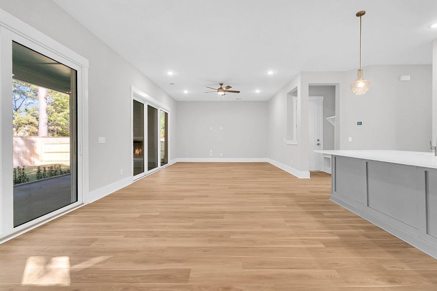 Spacious, unfurnished interior of a new home in Hidden Ponds Reserve, Awendaw (Image 22).