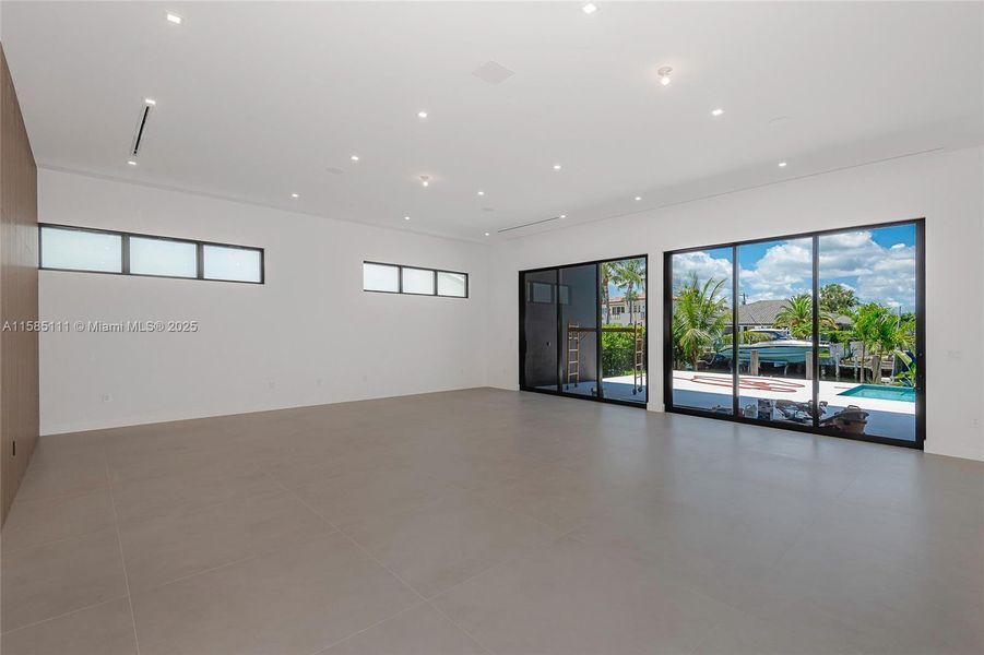 Spacious, unfurnished interior of a new home in , North Miami (Image 22).