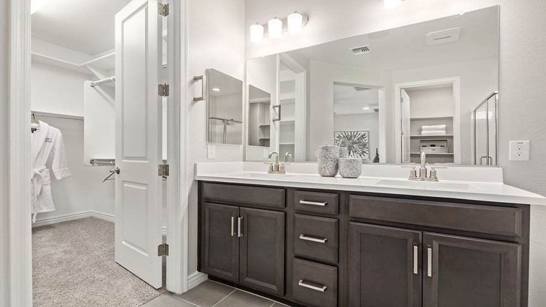 Representative furnished interior of a home built from the Hudson by Taylor Morrison in Paradisi Encore Collection, Surprise (Image 22). Representative furnished interior of a home built from the Hudson by Taylor Morrison in Paradisi Encore Collection, Surprise (Image 22).