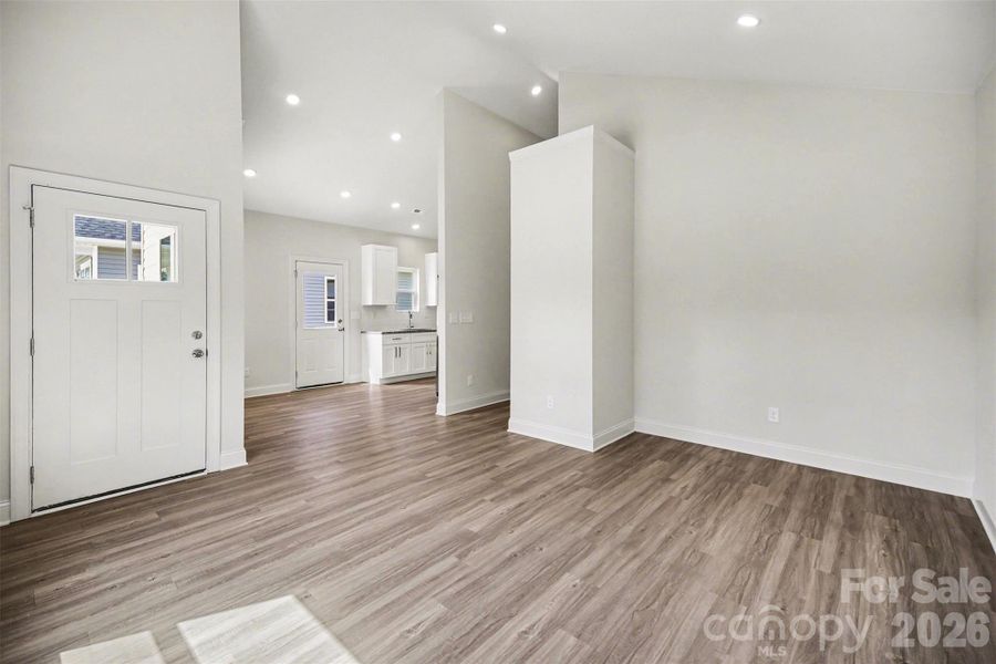 Spacious, unfurnished interior of a new home in , Gastonia (Image 20).