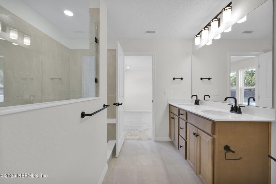 Furnished interior view inside a new home in Murray Farms, Middleburg (Image 11).