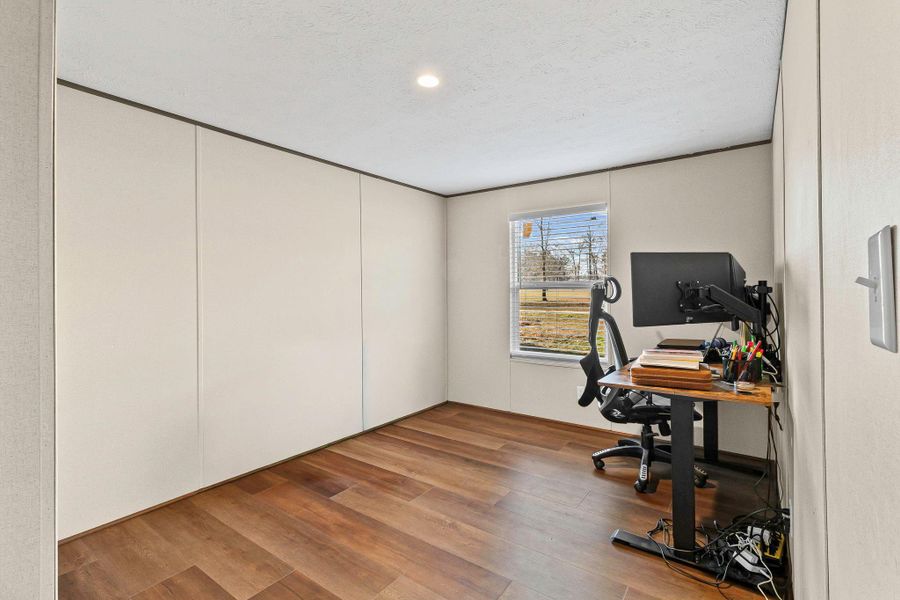 Furnished interior view inside a new home in , Livingston (Image 15).