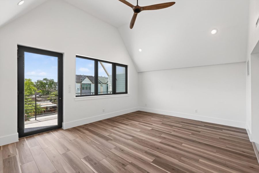 Spacious, unfurnished interior of a new home in , Houston (Image 35). Spacious, unfurnished interior of a new home in , Houston (Image 35).