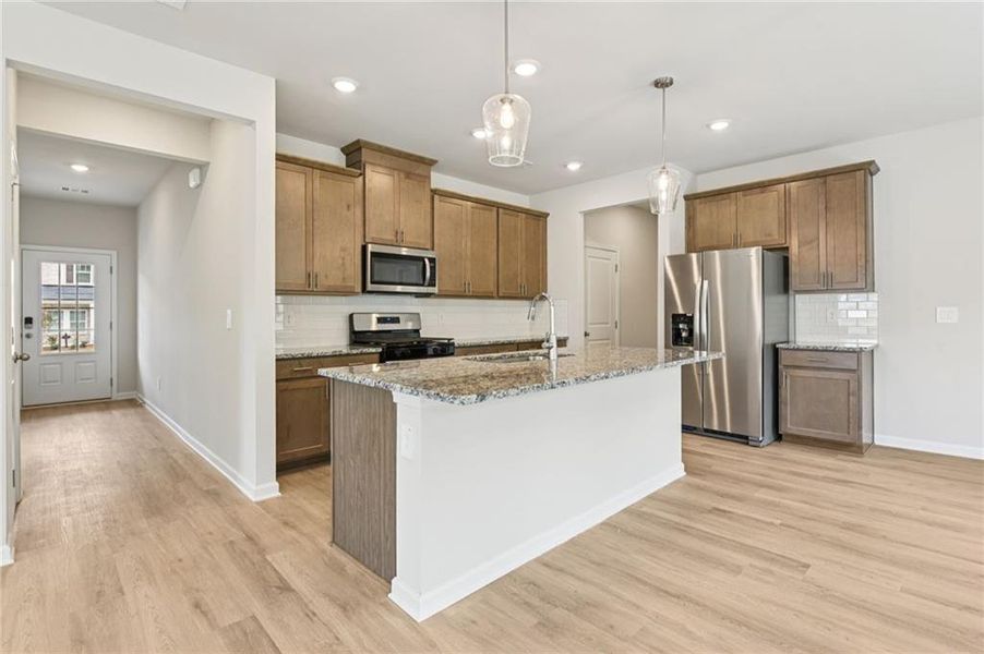 Furnished interior view inside a new home in Ivey Township, Dallas (Image 14).