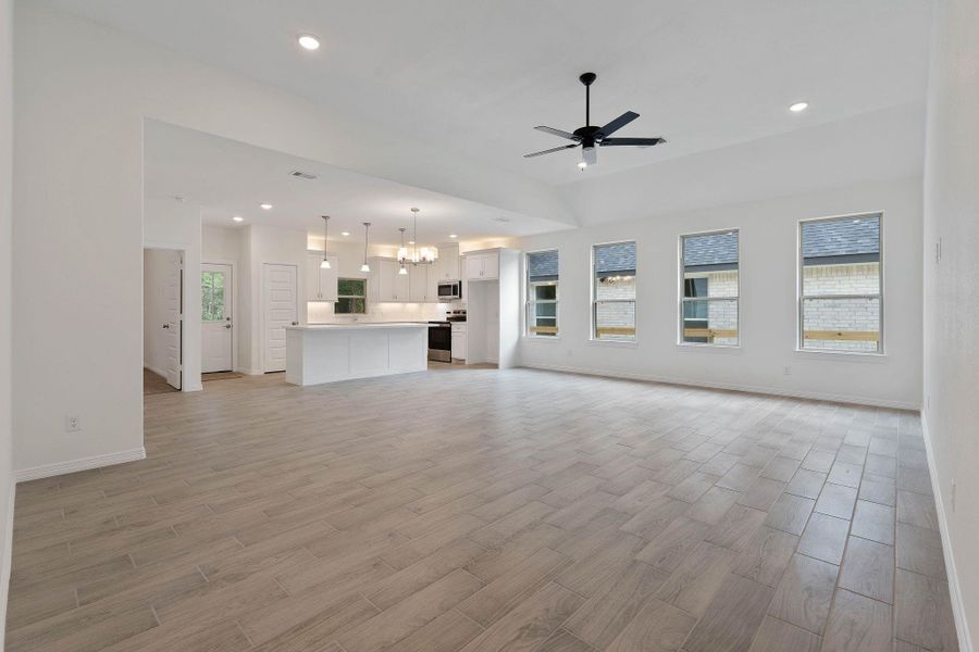 Spacious, unfurnished interior of a new home in , Hempstead (Image 22). Spacious, unfurnished interior of a new home in , Hempstead (Image 22).