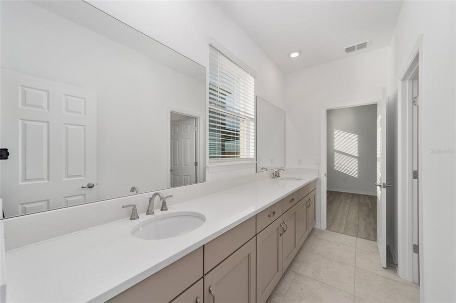 Furnished interior view inside a new home in Calesa Township, Ocala (Image 10).