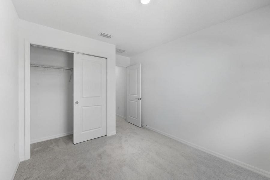 Spacious, unfurnished interior of a new home in Vinterra Townhomes, Nokomis (Image 12).