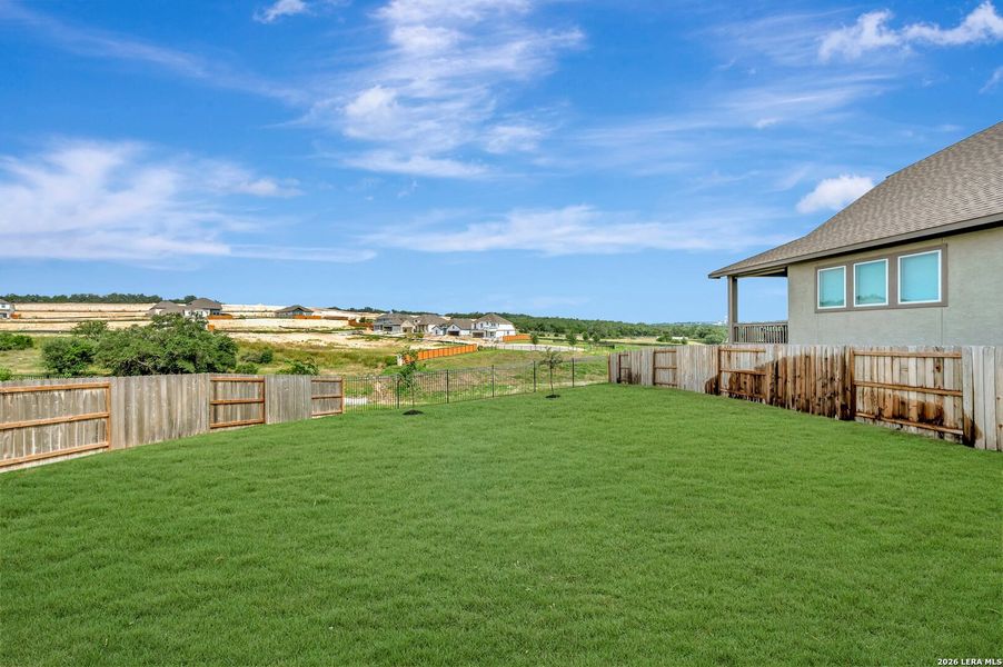 Exterior details and patio area of a home in Meyer Ranch – Legacy Series, New Braunfels (Image 28).