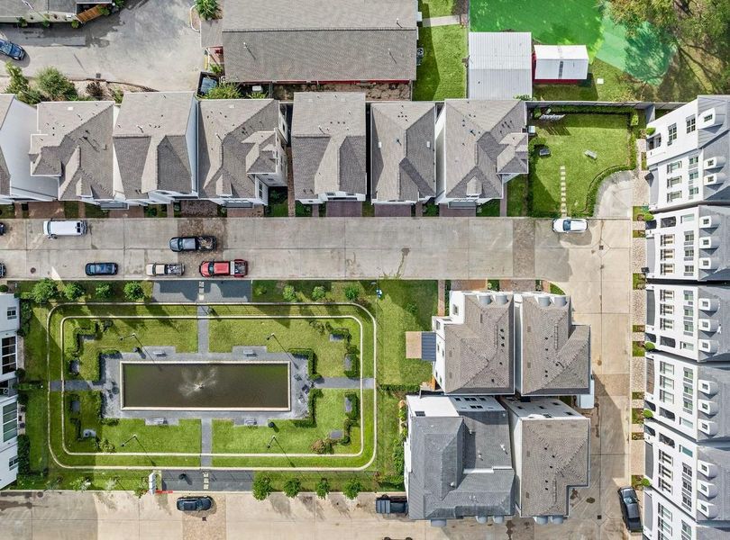 An aerial view of this beautiful community and the large gated garden area with a water feature! An aerial view of this beautiful community and the large gated garden area with a water feature!