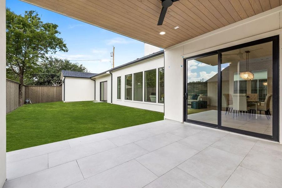 View of patio / terrace featuring ceiling fan