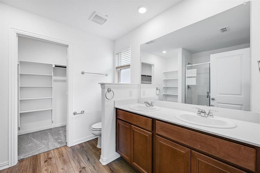 Furnished interior view inside a new home in River Ridge, Crandall (Image 6). Furnished interior view inside a new home in River Ridge, Crandall (Image 6).