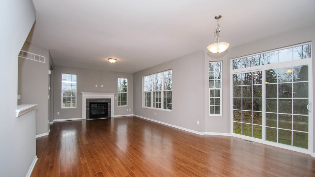 Representative unfurnished interior of a home built from the The Winslow by Norfolk Homes in Valleys, Jackson (Image 62).