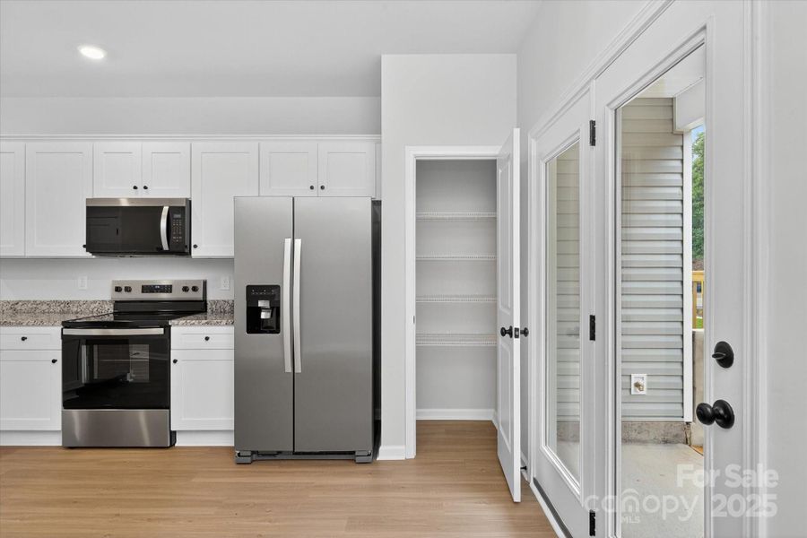 Furnished interior view inside a new home in Rhyne Court, Gastonia (Image 10).