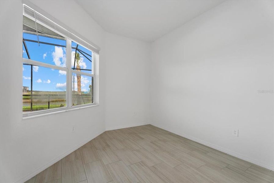 Spacious, unfurnished interior of a new home in Calusa Country Club, Lakewood Ranch (Image 21).