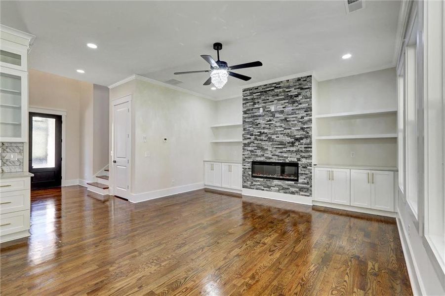 Spacious, unfurnished interior of a new home in , Snellville (Image 22). Spacious, unfurnished interior of a new home in , Snellville (Image 22).