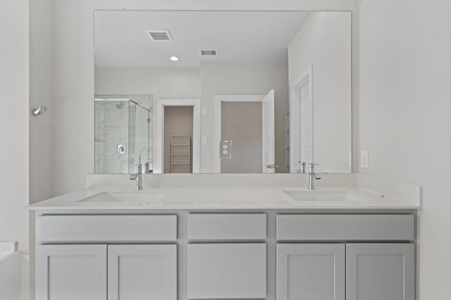 Furnished interior view inside a new home in Barton Creek Ranch, Conroe (Image 11).