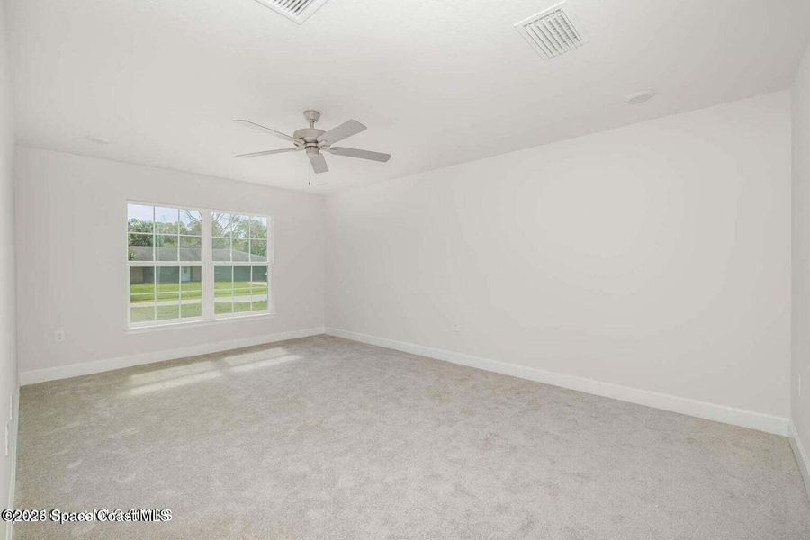Spacious, unfurnished interior of a new home in Palm Bay, Palm Bay (Image 12).
