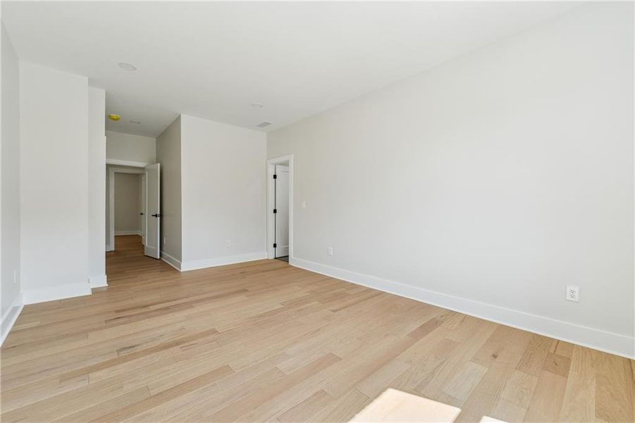 Spacious, unfurnished interior of a new home in , Loganville (Image 19).