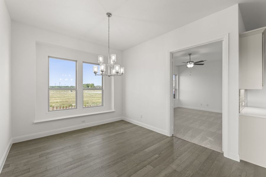 Spacious, unfurnished interior of a new home in River Ranch, Van (Image 20).