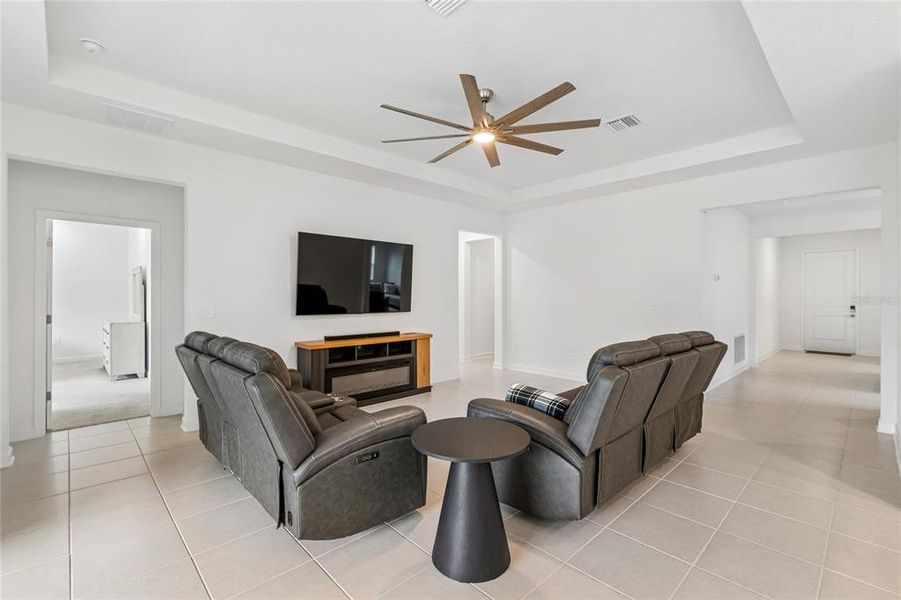 Furnished interior view inside a new home in Providence, Davenport (Image 36).