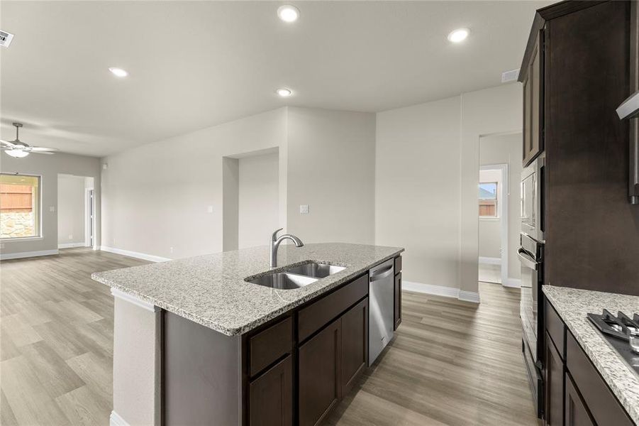 15. 3960 Allred - Kitchen (4) 15. 3960 Allred - Kitchen (4)