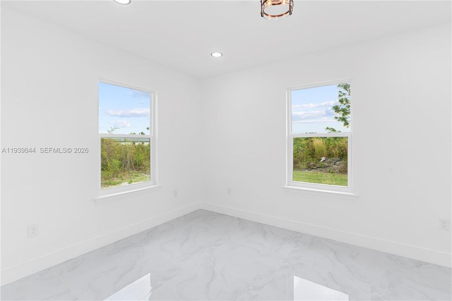 Spacious, unfurnished interior of a new home in , Lehigh Acres (Image 22).