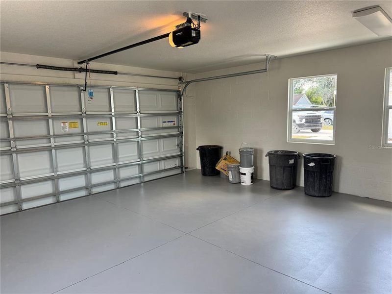 Spacious, unfurnished interior of a new home in , Zephyrhills (Image 50). Spacious, unfurnished interior of a new home in , Zephyrhills (Image 50).