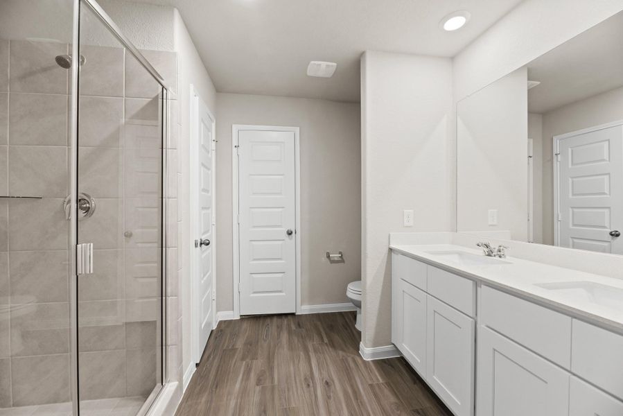 Furnished interior view inside a new home in Ridgeland Hills, Willis (Image 4).