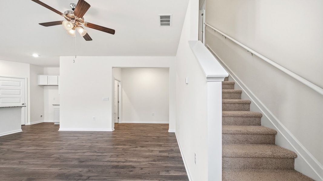 Spacious, unfurnished interior of a new home in Echo Glen, Stockbridge (Image 11).