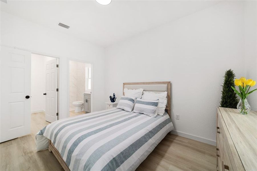 Furnished interior view inside a new home in , Ocala (Image 29).