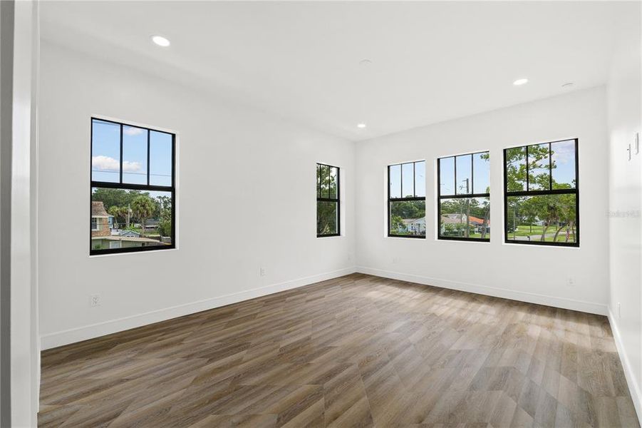 Spacious, unfurnished interior of a new home in , Oldsmar (Image 30). Spacious, unfurnished interior of a new home in , Oldsmar (Image 30).