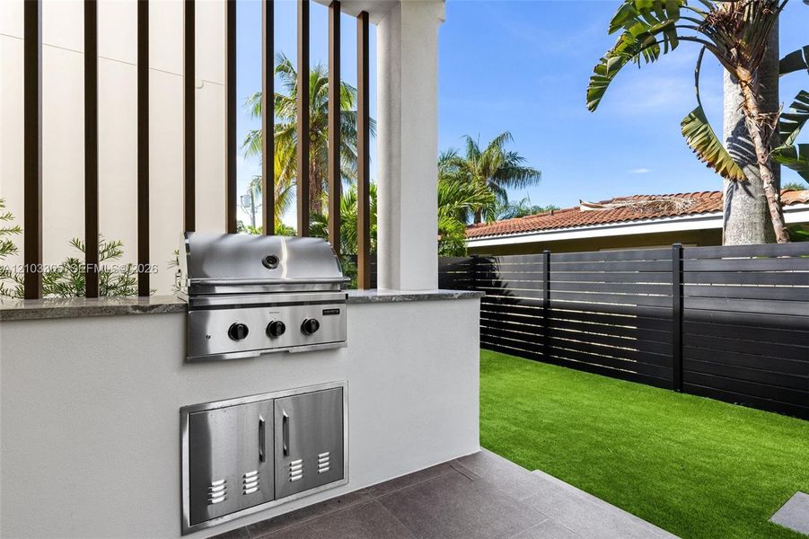Exterior details and patio area of a home in , Fort Lauderdale (Image 3). Exterior details and patio area of a home in , Fort Lauderdale (Image 3).